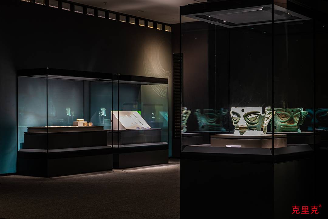 三星堆与金沙的神秘魅力再现_管家婆展柜
